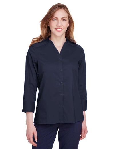Women's Crown CollectionÂ® Stretch Broadcloth Three-Quarter Sleeve Blouse