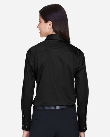 Women's Crown CollectionÂ® Solid Stretch Twill Woven Dress Shirt