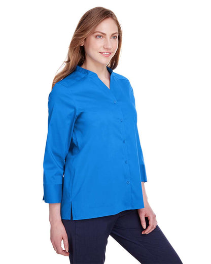 Women's Crown CollectionÂ® Stretch Broadcloth Three-Quarter Sleeve Blouse