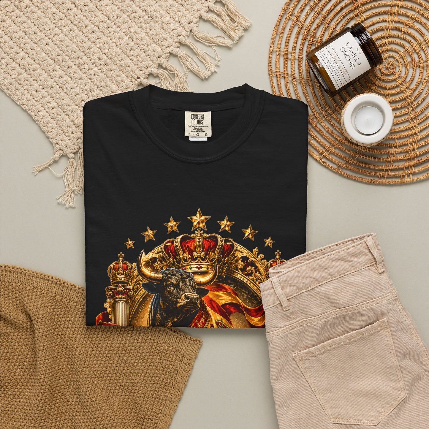 Spain Football World Cup 2026 'Toro de Oro' Imperial Crest | Premium Graphic Tee