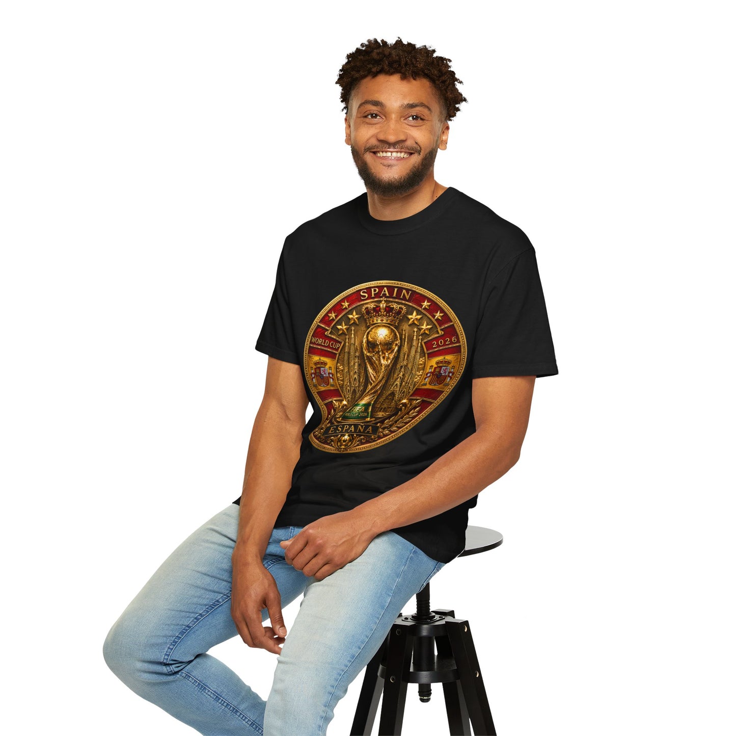 Spain Football World Cup 2026 'Medalha de Sagrada' Round Medallion | Premium Graphic Tee