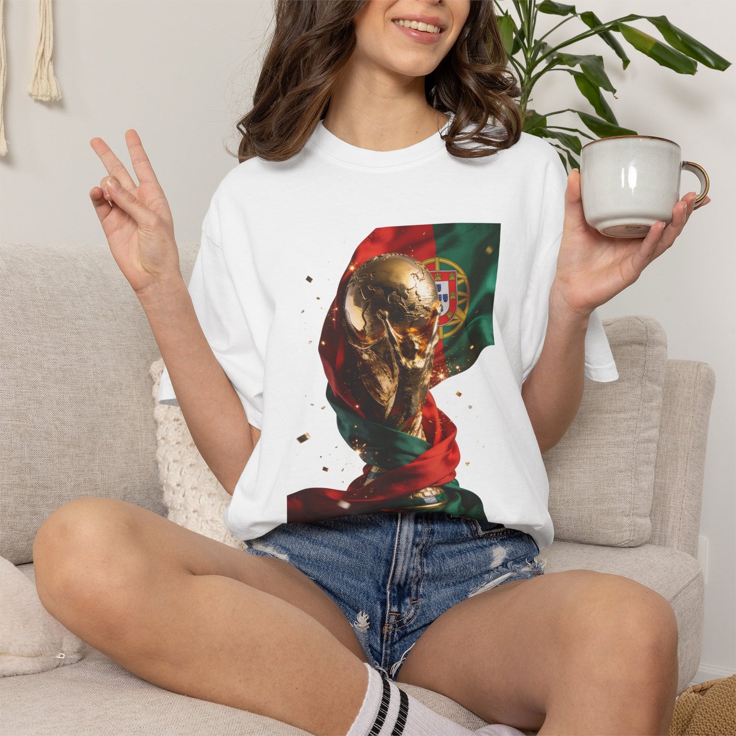 Portugal Football 'Taça de Glória' Wrapped Trophy Emblem | Premium Graphic Tee