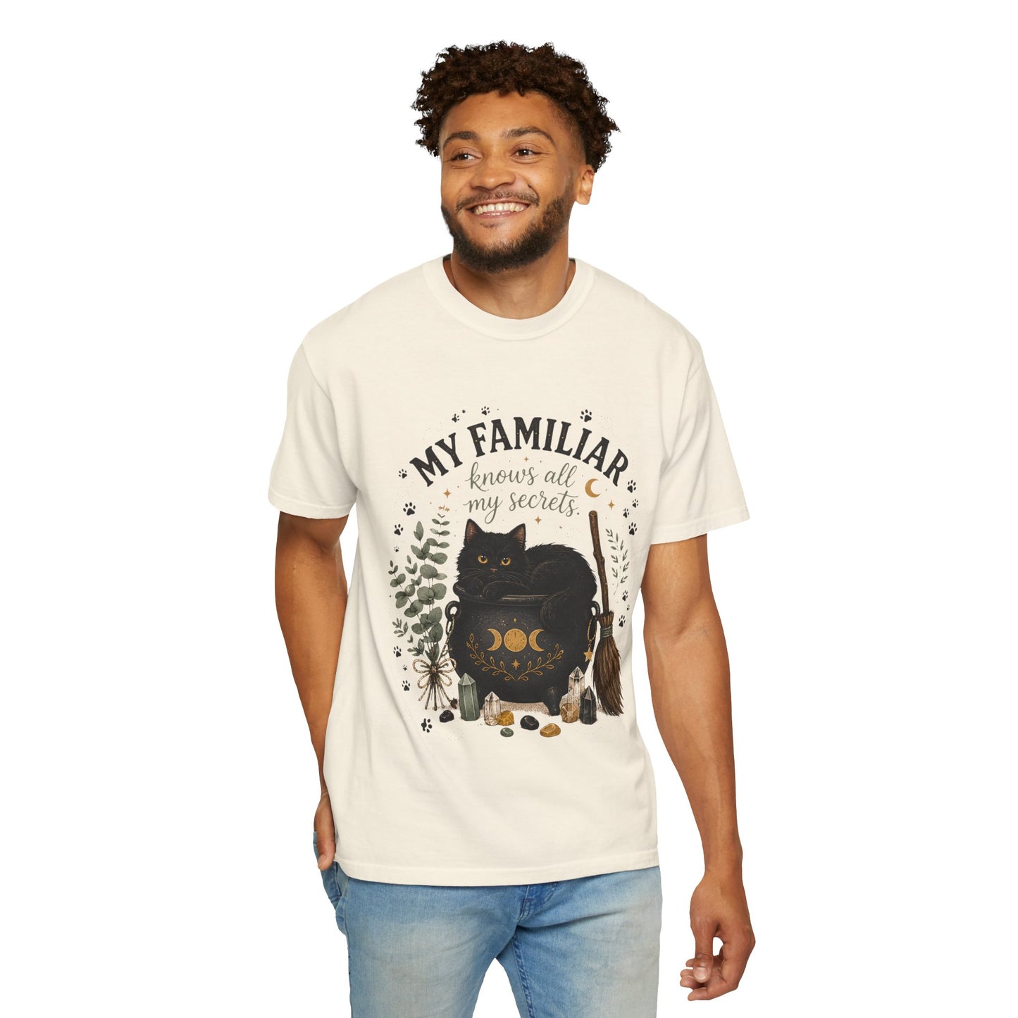 My Familiar Knows All My Secrets Black Cat Cauldron | Premium Graphic Tee