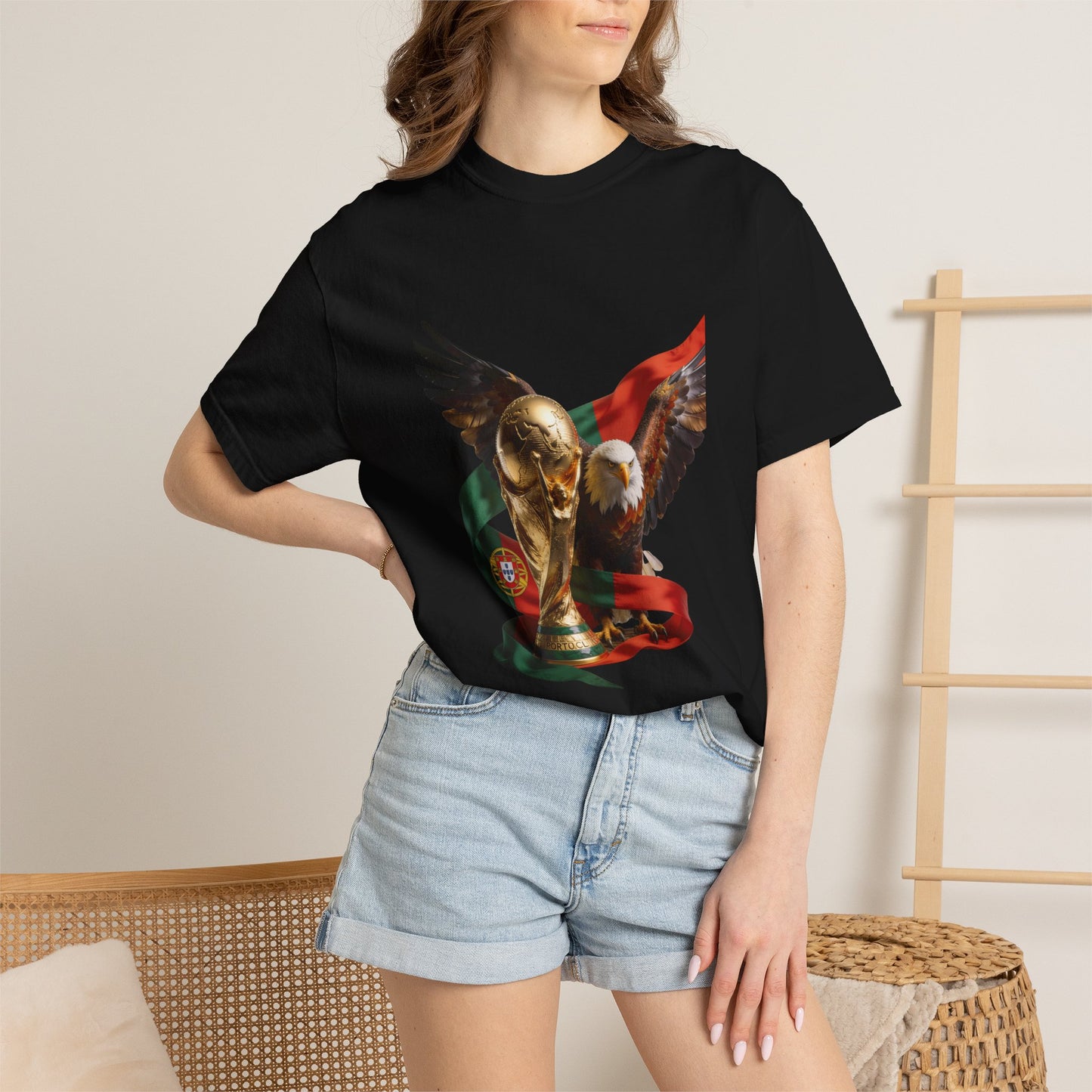 Portugal Football 'Asas da Vitória' Guardian Eagle & Trophy | Premium Graphic Tee