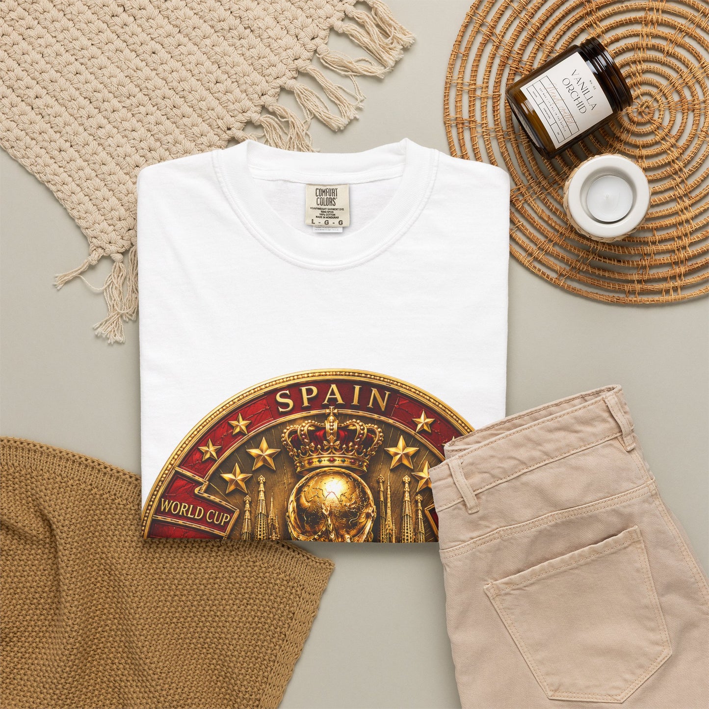 Spain Football World Cup 2026 'Medalha de Sagrada' Round Medallion | Premium Graphic Tee