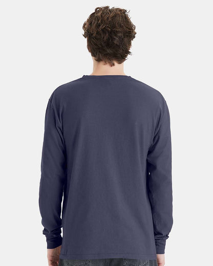 Unisex Garment-Dyed Long Sleeve T-Shirt With a Pocket