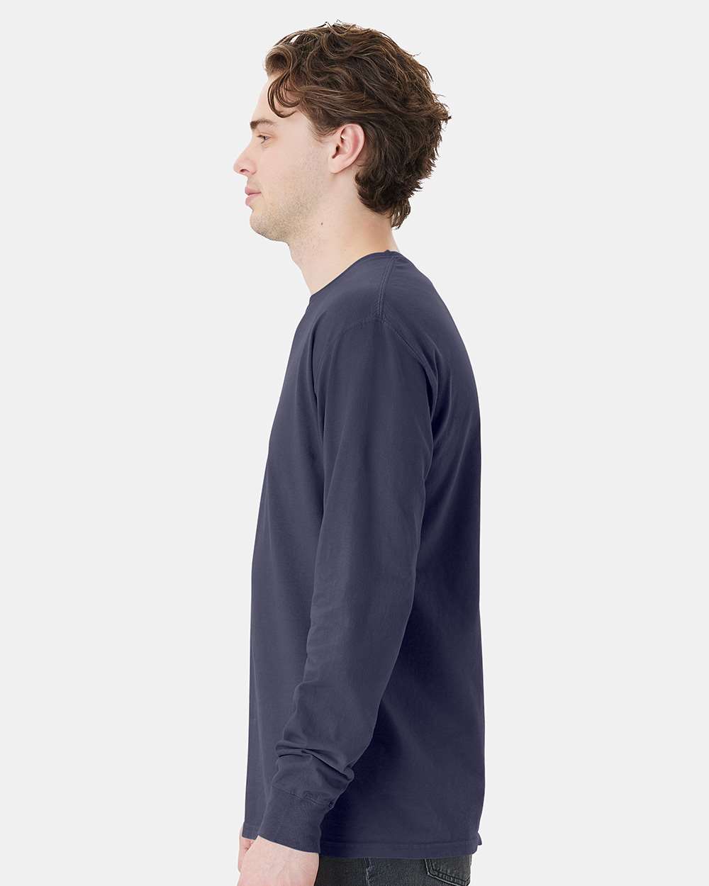 Unisex Garment-Dyed Long Sleeve T-Shirt With a Pocket