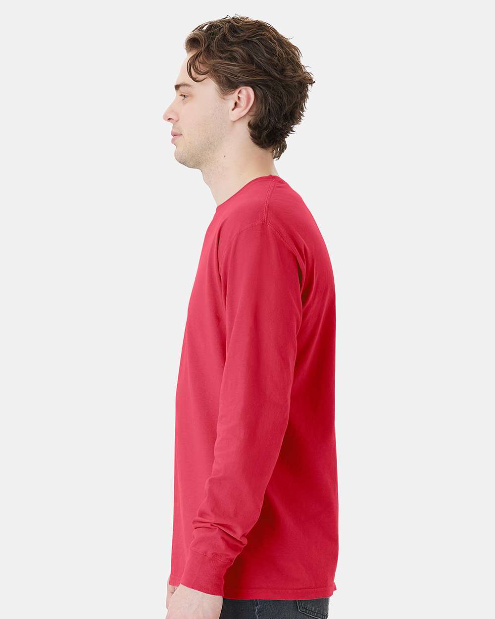 Unisex Garment-Dyed Long Sleeve T-Shirt With a Pocket