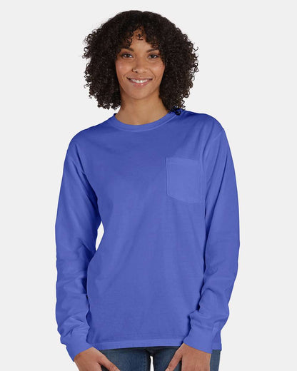 Unisex Garment-Dyed Long Sleeve T-Shirt With a Pocket