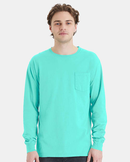 Unisex Garment-Dyed Long Sleeve T-Shirt With a Pocket